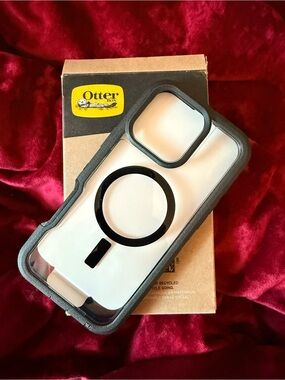 OtterBox Clear White Back Phone Case with Black Trim and MagSafe Ring